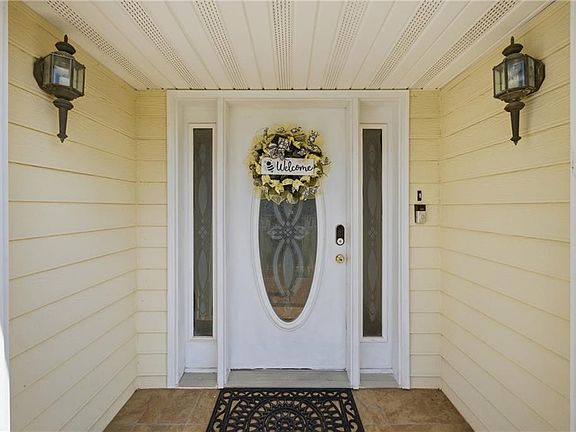 3rd image of 12 Knodishall Way