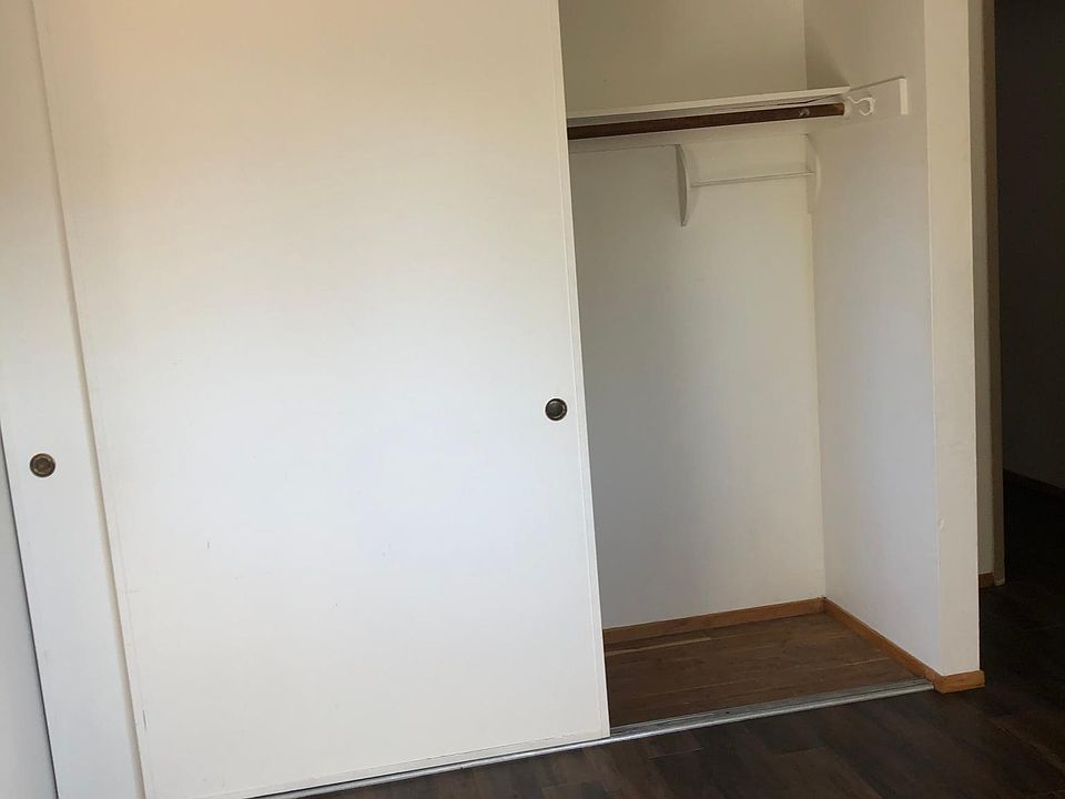 1st image of 552 S Eden Ave