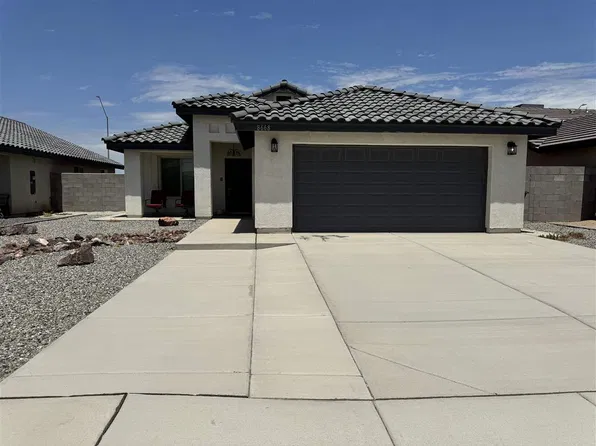 8668 E 40th Pl, Yuma, AZ 85365