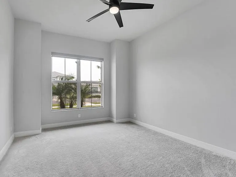 12582 Nautilus Cir — Photo 11
