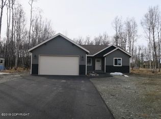8463 E Wolf Creek Rd, Wasilla, AK 99654