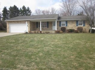 3290 Butternut Dr, Barberton, OH 44203