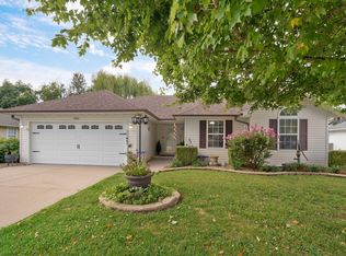 2702 E Lee St, Republic, MO 65738