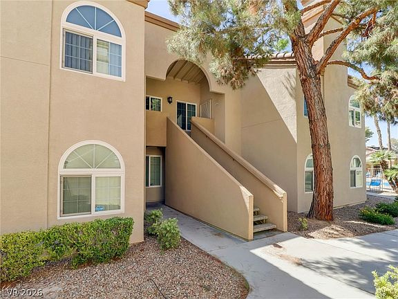 2nd image of 3145 E Flamingo Rd APT 2129