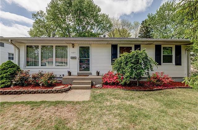 1st image of 625 Saint Edith Ln