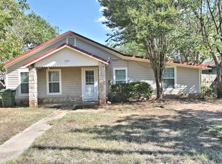 309 Walker St, Glen Rose, TX 76043