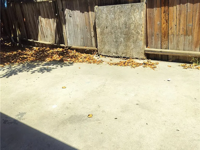912 Valhalla Dr — Photo 13