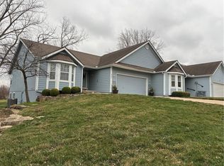 4505 S Kendall Dr, Independence, MO 64055