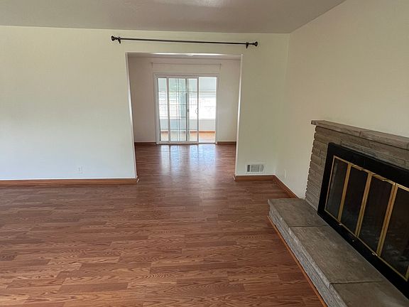 5th image of 2994 E Bluebell Dr