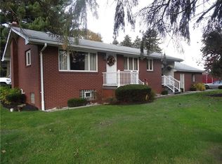 1800 Clairton Rd, West Mifflin, PA 15122