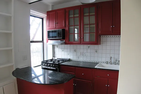 Rented by Corcoran | media 16