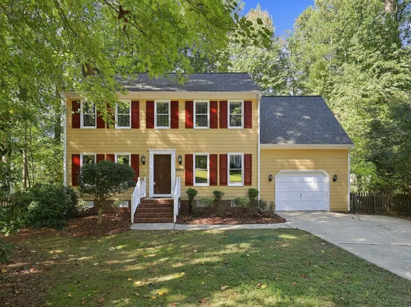 5005 Denham Ct, Raleigh, NC 27613