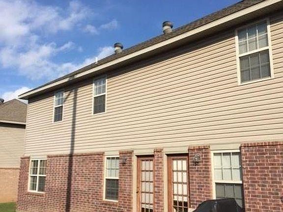 2nd image of 3107 SW Deerfield Blvd #2