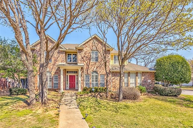 1st image of 2669 Pinehurst Dr