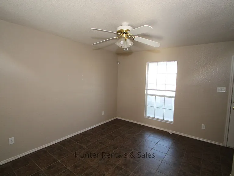 4506B Jeff Scott Dr — Photo 5