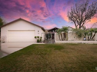 5905 Cochran Dr, Bakersfield, CA 93309
