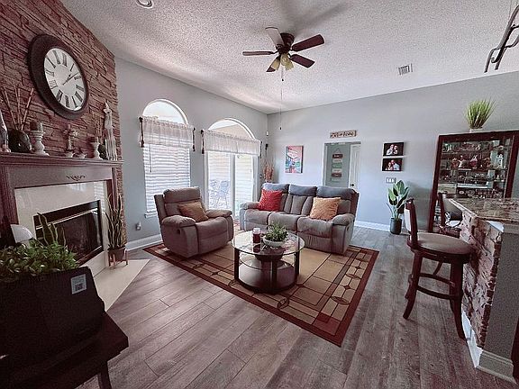 3rd image of 12406 Casheros Cove Ct