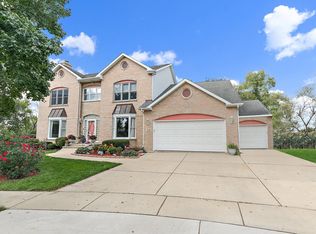 670 Downey St, Hoffman Estates, IL 60169