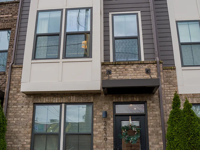 3639 Tryclan Dr — Photo 18