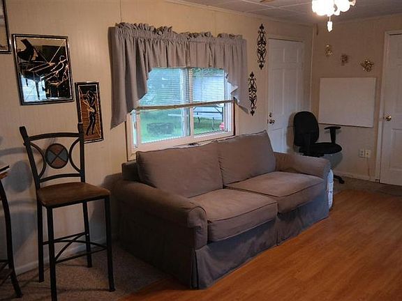 3rd image of 7149 Carolina Ave