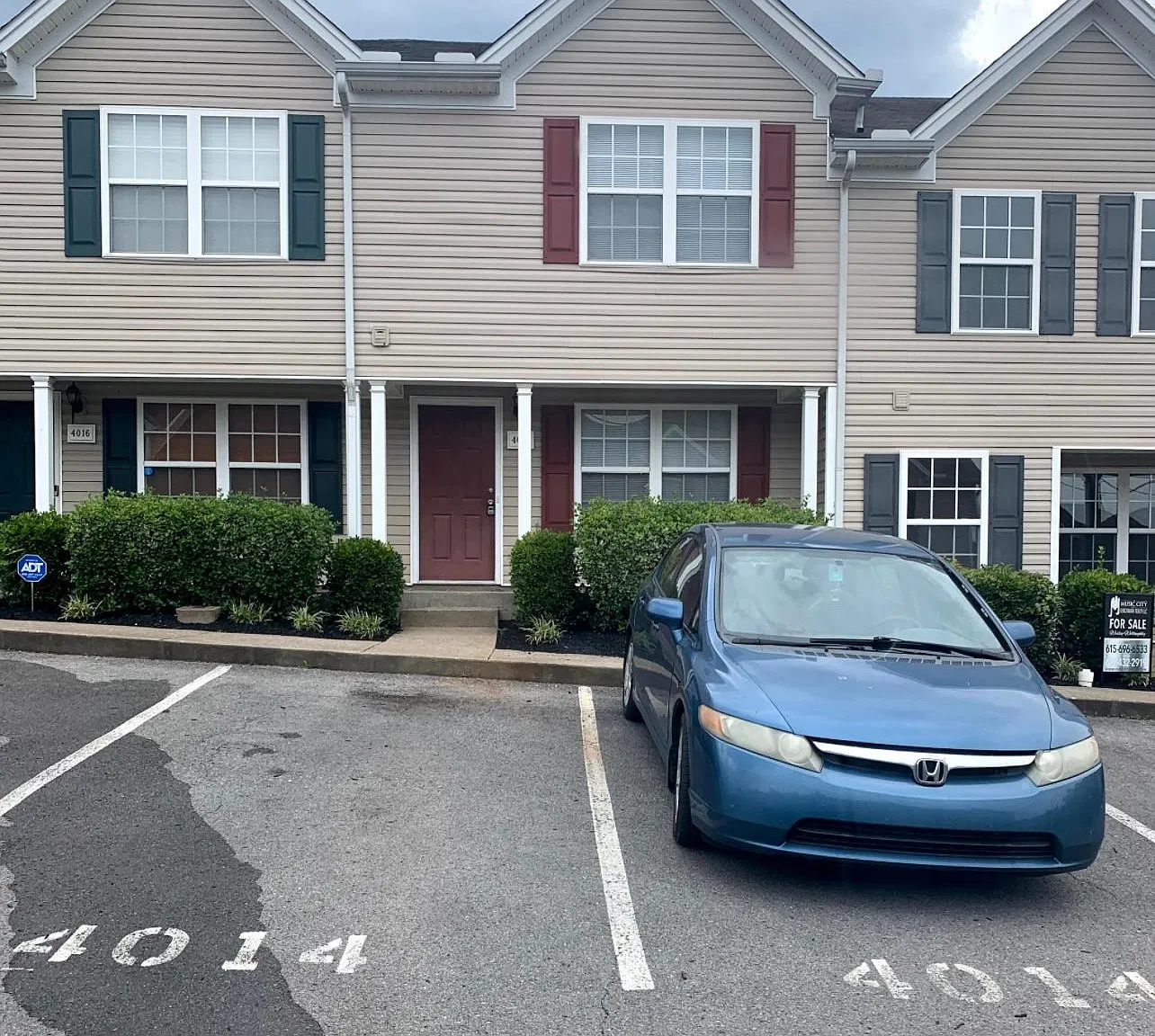 2 bed, 2.5 bath, 1150 sqft, $1,650 — Photo 1