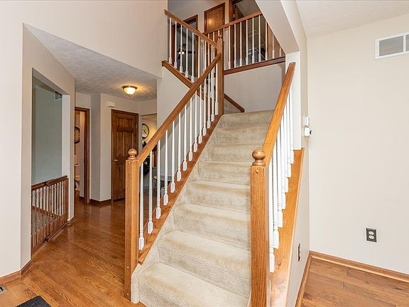 5th image of 6319 Hidden Hollow Dr