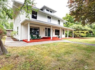 744 State Route 101, Chinook, WA 98614