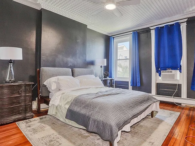 192 Griffith St #3 — Photo 8