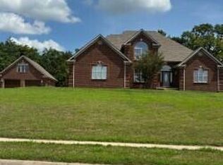 1029 Meadow Ridge Dr, Richmond, KY 40475