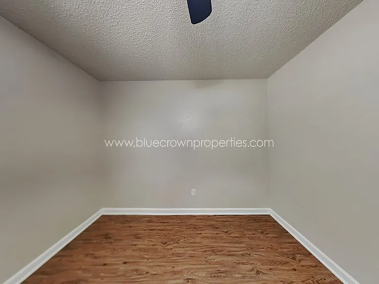 900 Cannon Dr — Photo 7