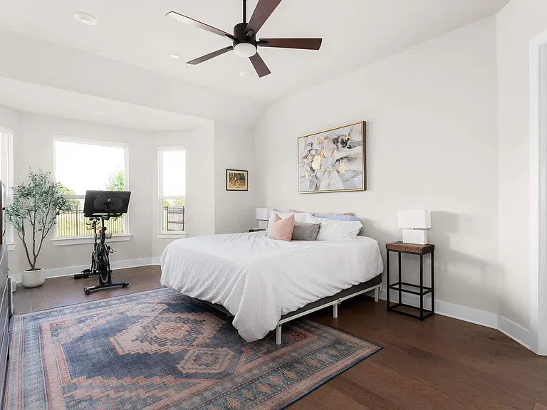 137 Crescent Moon Ct — Photo 20