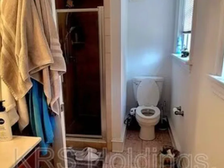 2710 Stuart Ave #8 — Photo 6