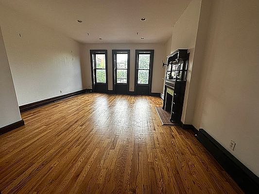 3rd image of 40 W 120th St #211