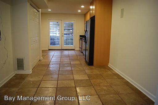 2nd image of 2020 Portugal St