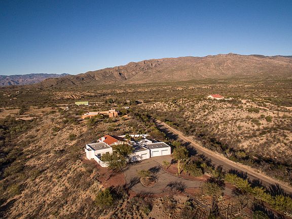 3rd image of 7052 S Avenida Del Potrillo