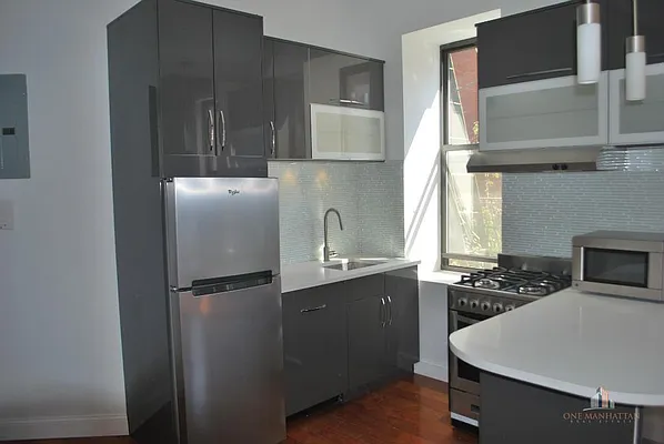 Rented by ONE Manhattan Real Estate | media 4