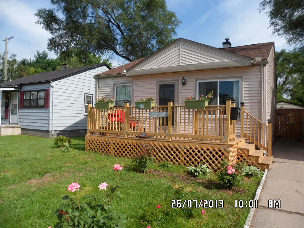 13011 Sidonie Ave photo 1