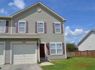 3205 Hoffman St, Plano, IL 60545