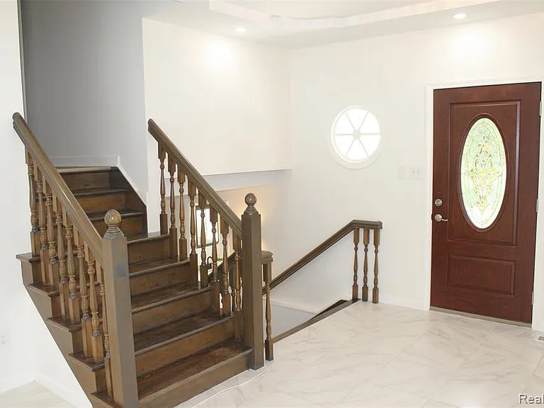7246 Saint Auburn Dr — Photo 14