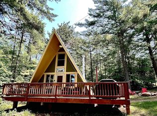 39 Juniper Hill Ln, Wilmington, NY 12997