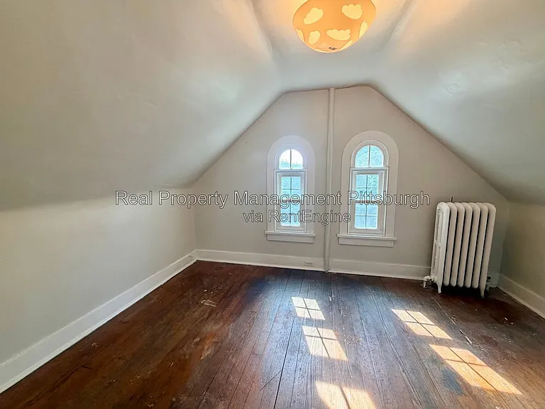 113 Bayard Pl — Photo 18