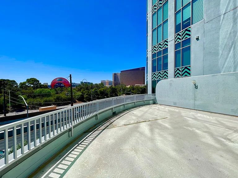 360 E Desert Inn Rd #402 — Photo 31