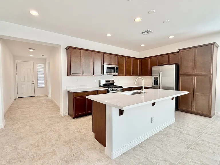 14801 W Gray Fox Trl — Photo 2