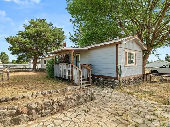 110 5th Avenue SE, Soap Lake, WA 98851