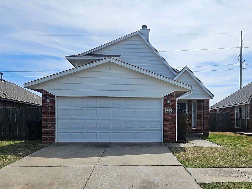 1st image of 1404 SW 25th St