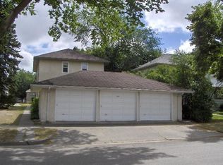 1234 11 1/2 St N, Fargo, ND 58102