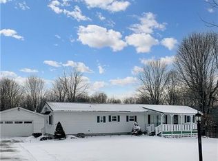 27 Watson Rd, Mercer, PA 16137