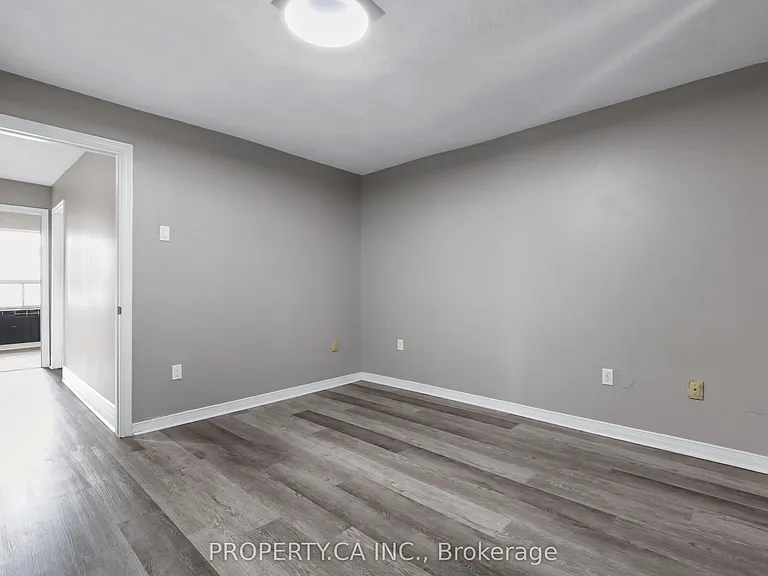 856 Weston Rd — Photo 18