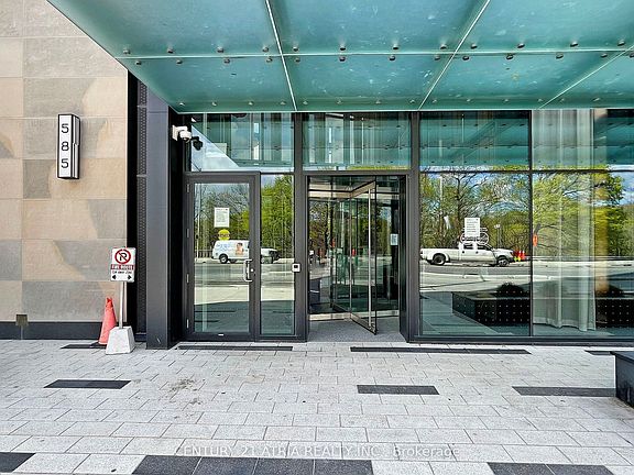 4th image of 585 Bloor St E #420