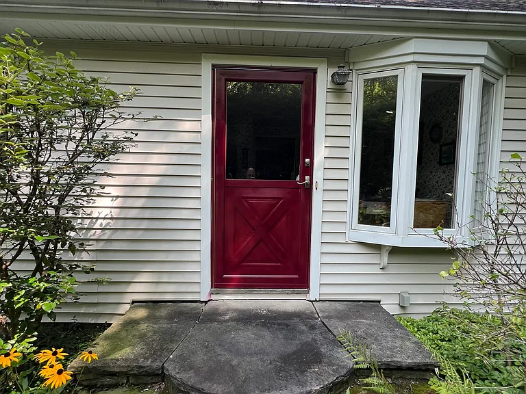 9910 Thwing Rd — Photo 5
